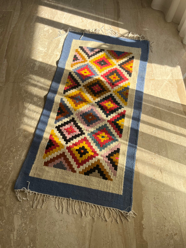 <h4>HandMade</h4><h1>Kilim Rugs</h1>